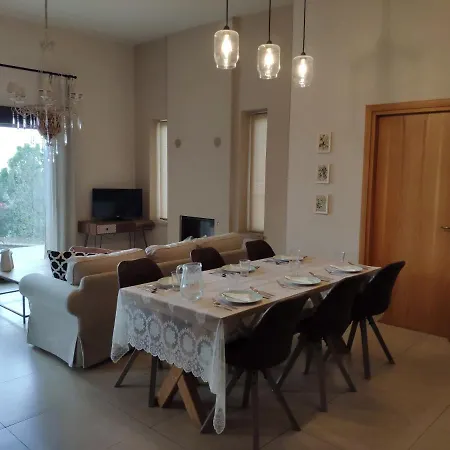 Olive Tree 2 Apartment *